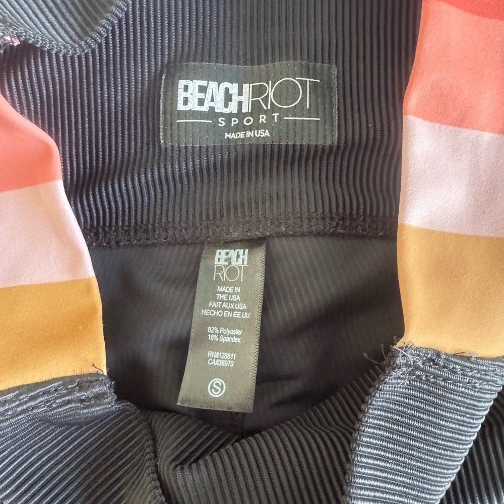 Beach Riot Black Leggings & Crop Top with Pink and Gold Stripes - Picture 2 of 2